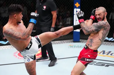 Джо­натан Мар­ти­нез - икона ММА/UFC: скачайте его обои на свое устройство
