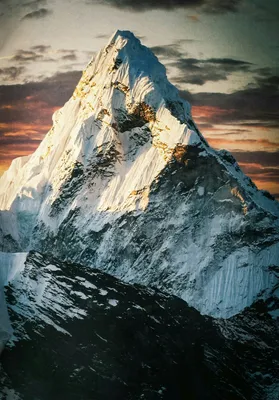 Сногсшибательные фото Эвереста: скачайте обои в хорошем качестве