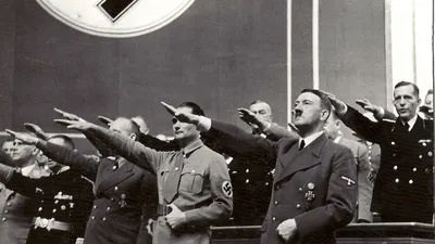 Обои Гитлер для iPhone и Android в высоком разрешении