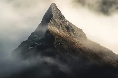 Гора Шаста: Изумительные обои для iPhone (PNG)