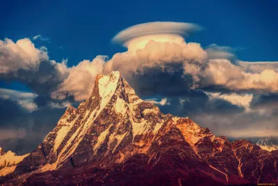 Обои Горы Гималаи для Windows: Природа на Рабочем Столе