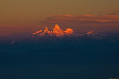 Обои Горы Гималаи в WebP: Путешествие в Природу