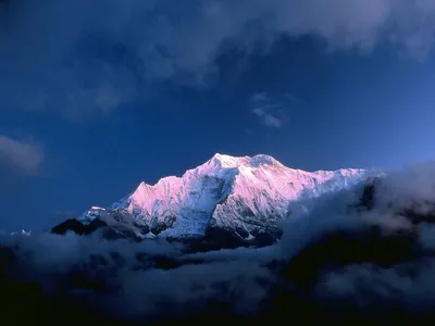Горы Гималаи в Хорошем Качестве: WebP Фоны на iPhone