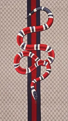 Gucci змея: стильные обои для телефона в формате JPG