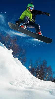 Скачать бесплатные обои с сноубордистом на телефон в формате png