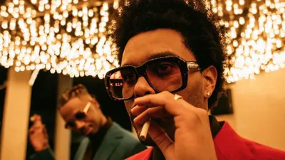 Ooh, I'm Blinded by the Lights: певец The Weeknd выпустил второй сингл за  неделю – Takie Media